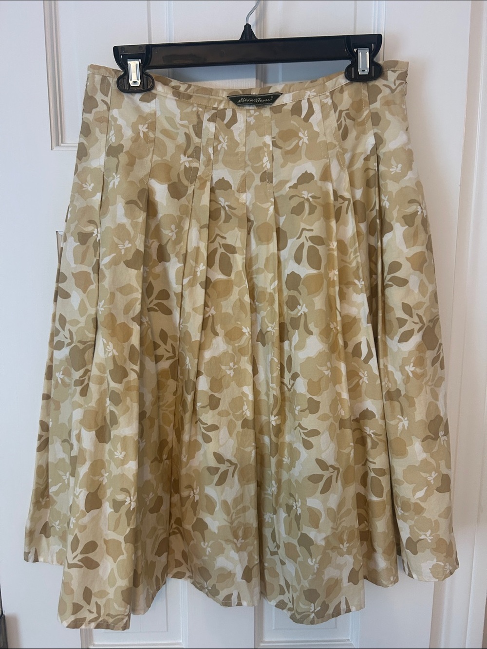 Eddie Bauer Cotton/Silk Blend Beige Floral A-Line Skirt